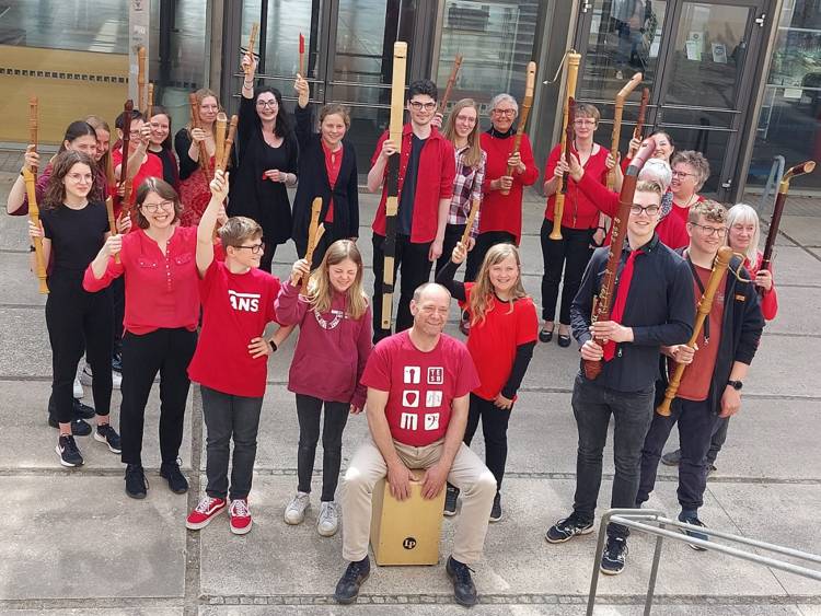 Gruppenbild vorm EKG-Neubau